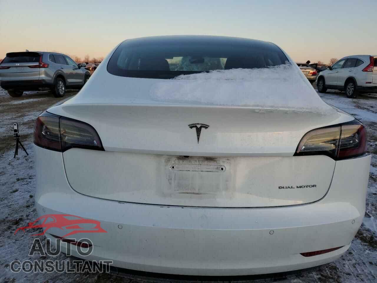 TESLA MODEL 3 2019 - 5YJ3E1EB0KF512442