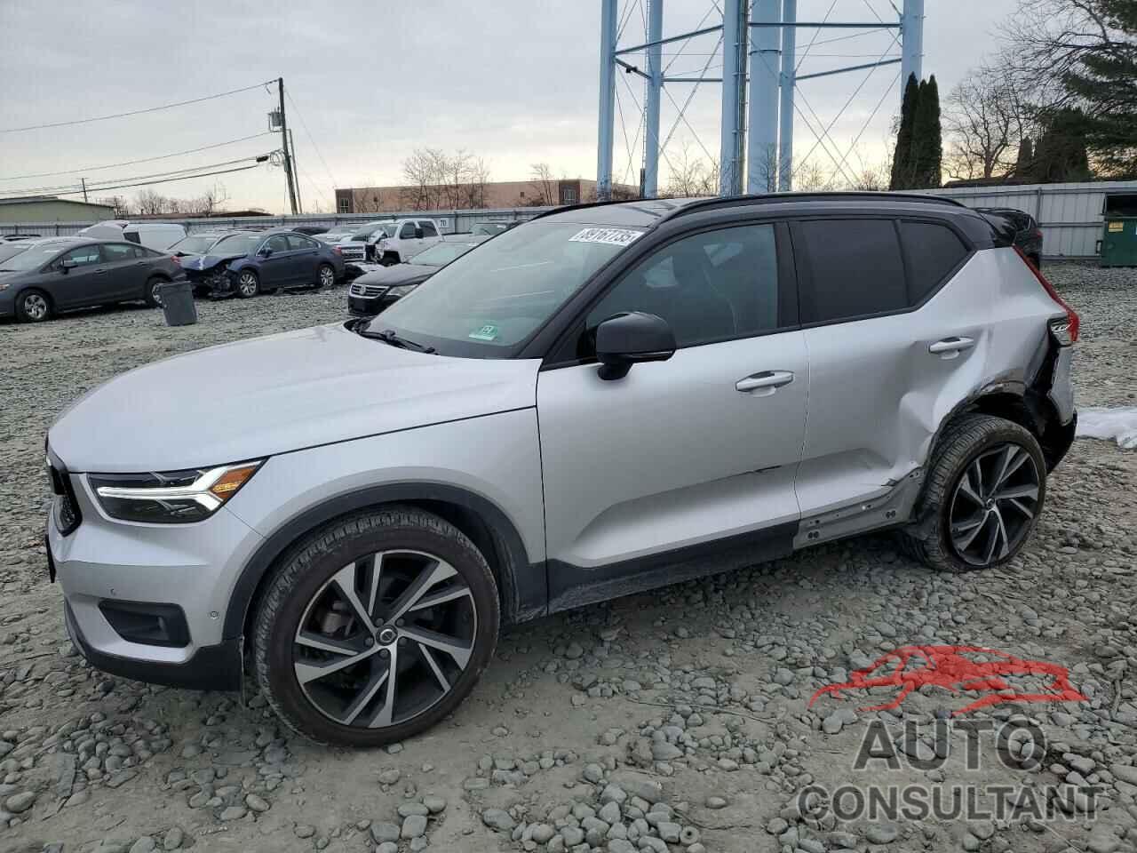 VOLVO XC40 2019 - YV4162UM8K2102498