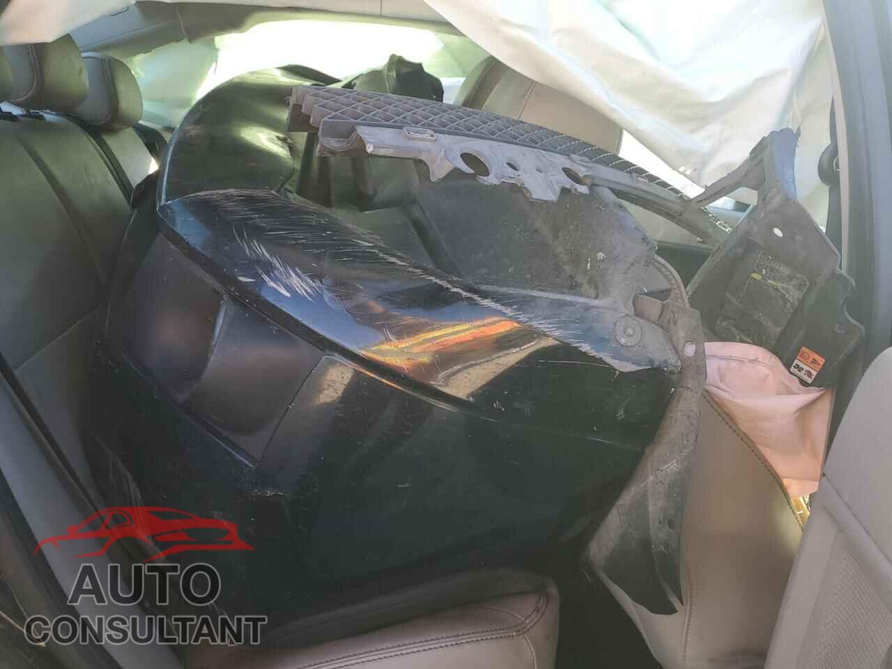 FORD FOCUS 2011 - 1FAHP3HN0BW165780
