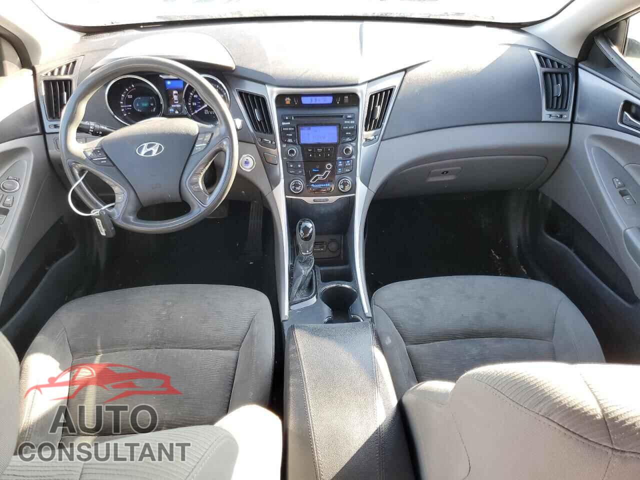 HYUNDAI SONATA 2013 - KMHEC4A40DA051208