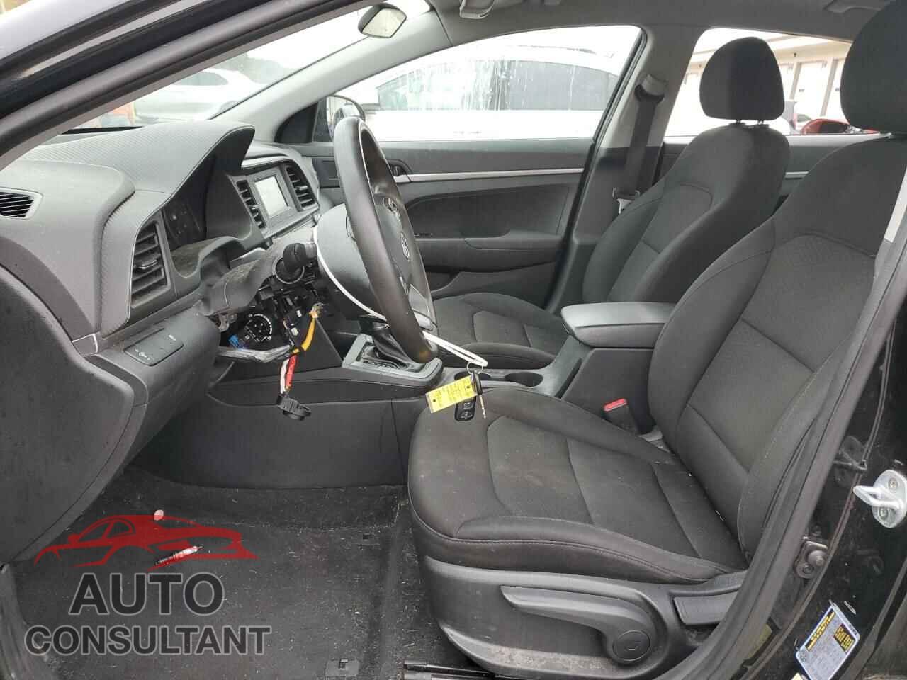 HYUNDAI ELANTRA 2019 - 5NPD74LF2KH492363