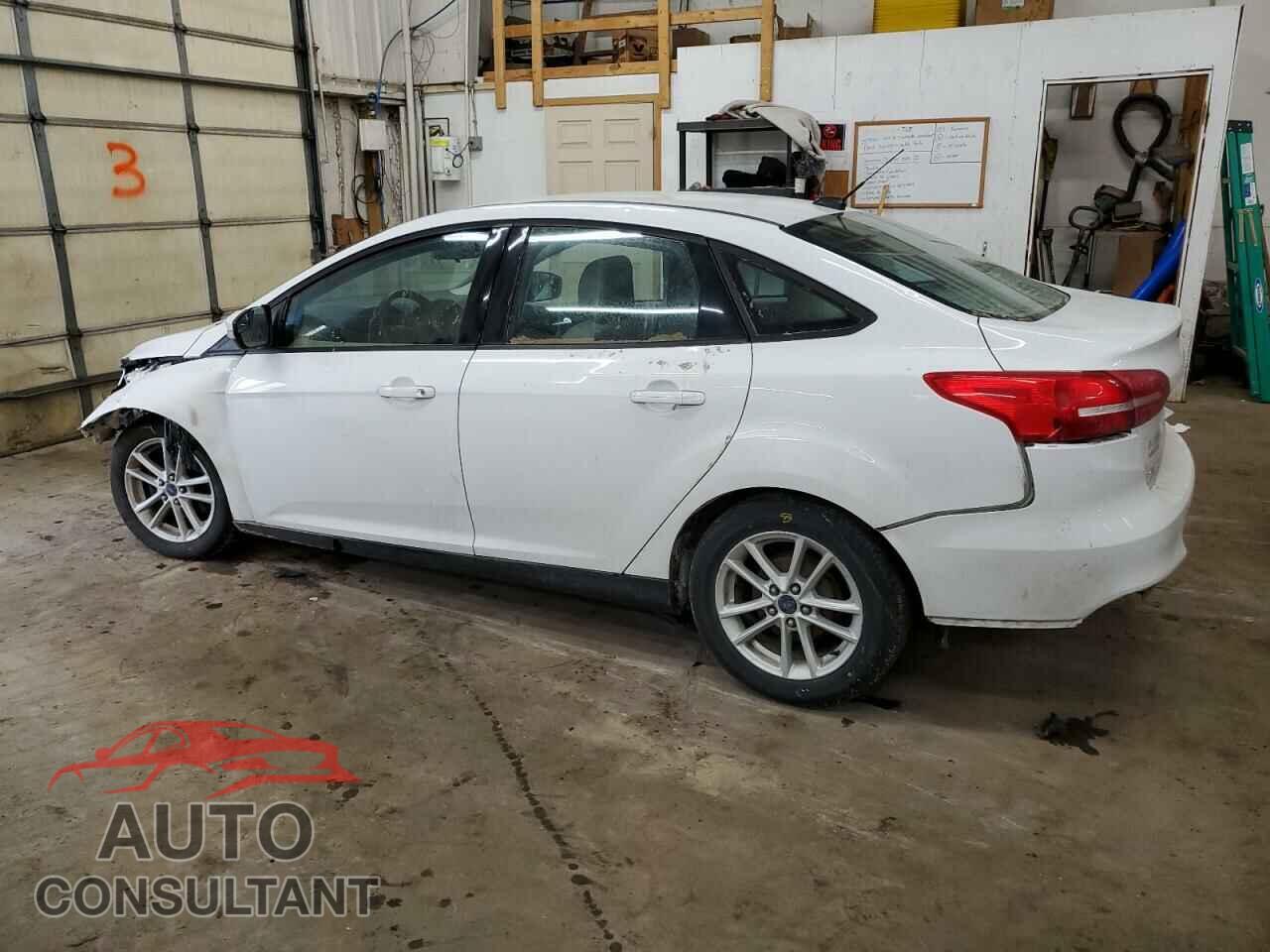 FORD FOCUS 2015 - 1FADP3F20FL241951