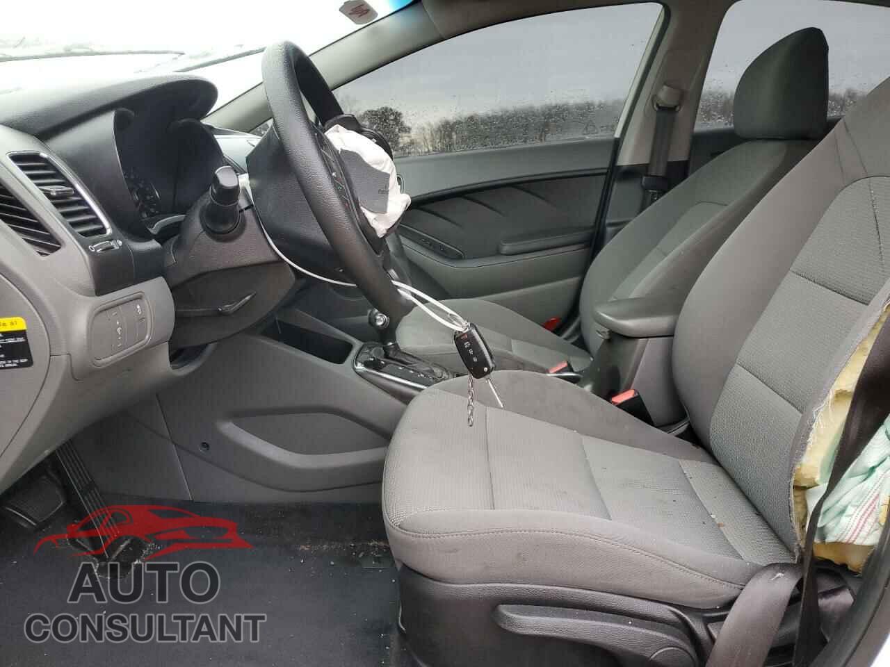 KIA FORTE 2017 - 3KPFK4A71HE057012