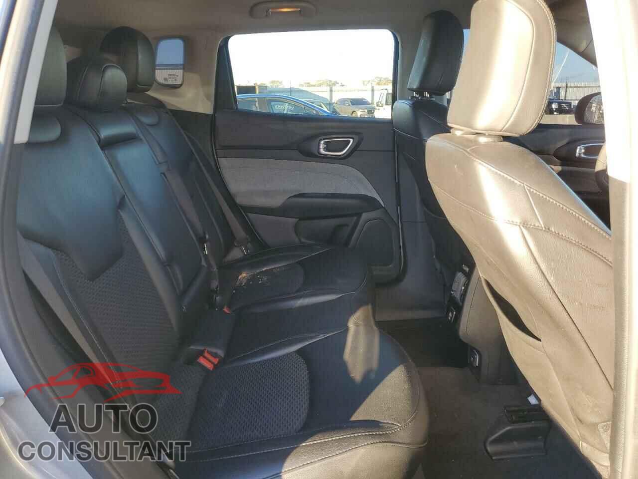 JEEP COMPASS 2022 - 3C4NJDBB2NT101821