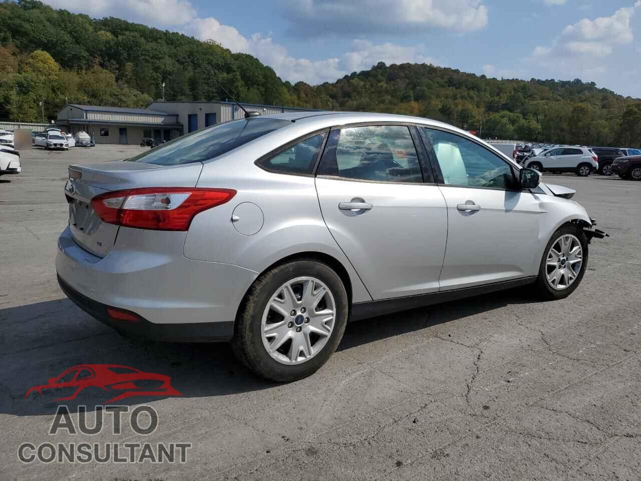 FORD FOCUS 2013 - 1FADP3F22DL330563