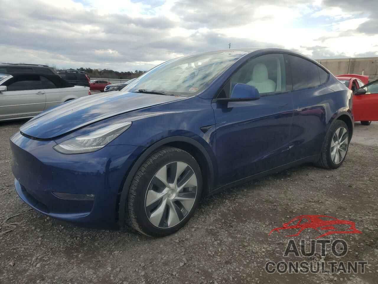 TESLA MODEL Y 2021 - 5YJYGDEE5MF069199