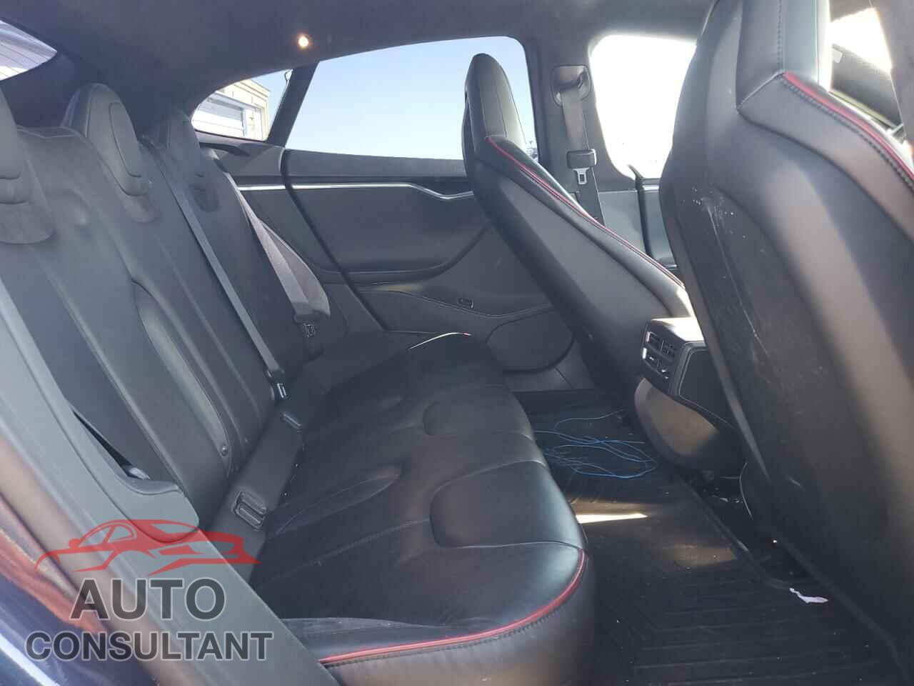 TESLA MODEL S 2014 - 5YJSA1H1XEFP33397