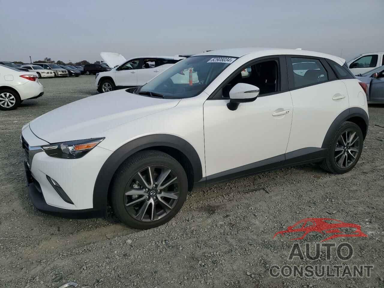 MAZDA CX-3 2017 - JM1DKFC73H0156018