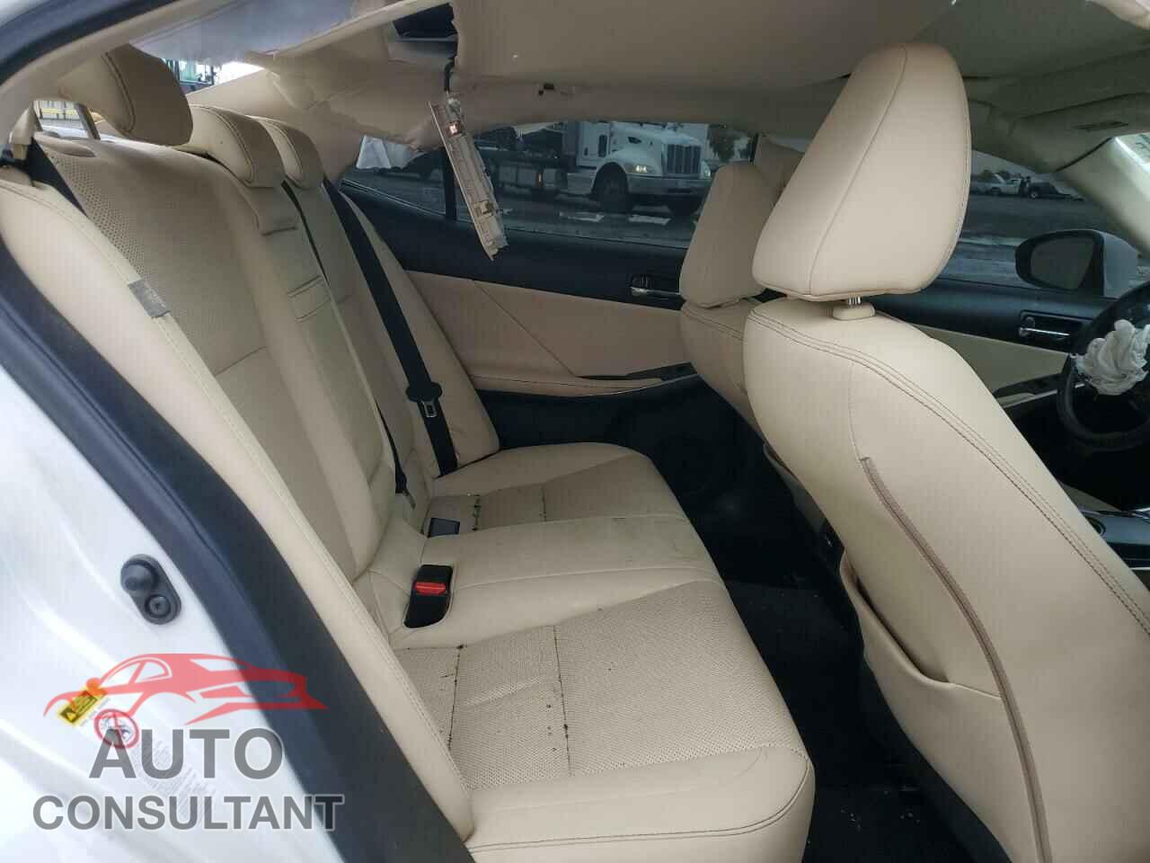 LEXUS IS 2014 - JTHBF1D29E5024766