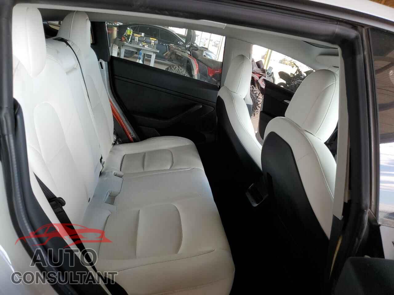 TESLA MODEL 3 2021 - 5YJ3E1EA6MF019083