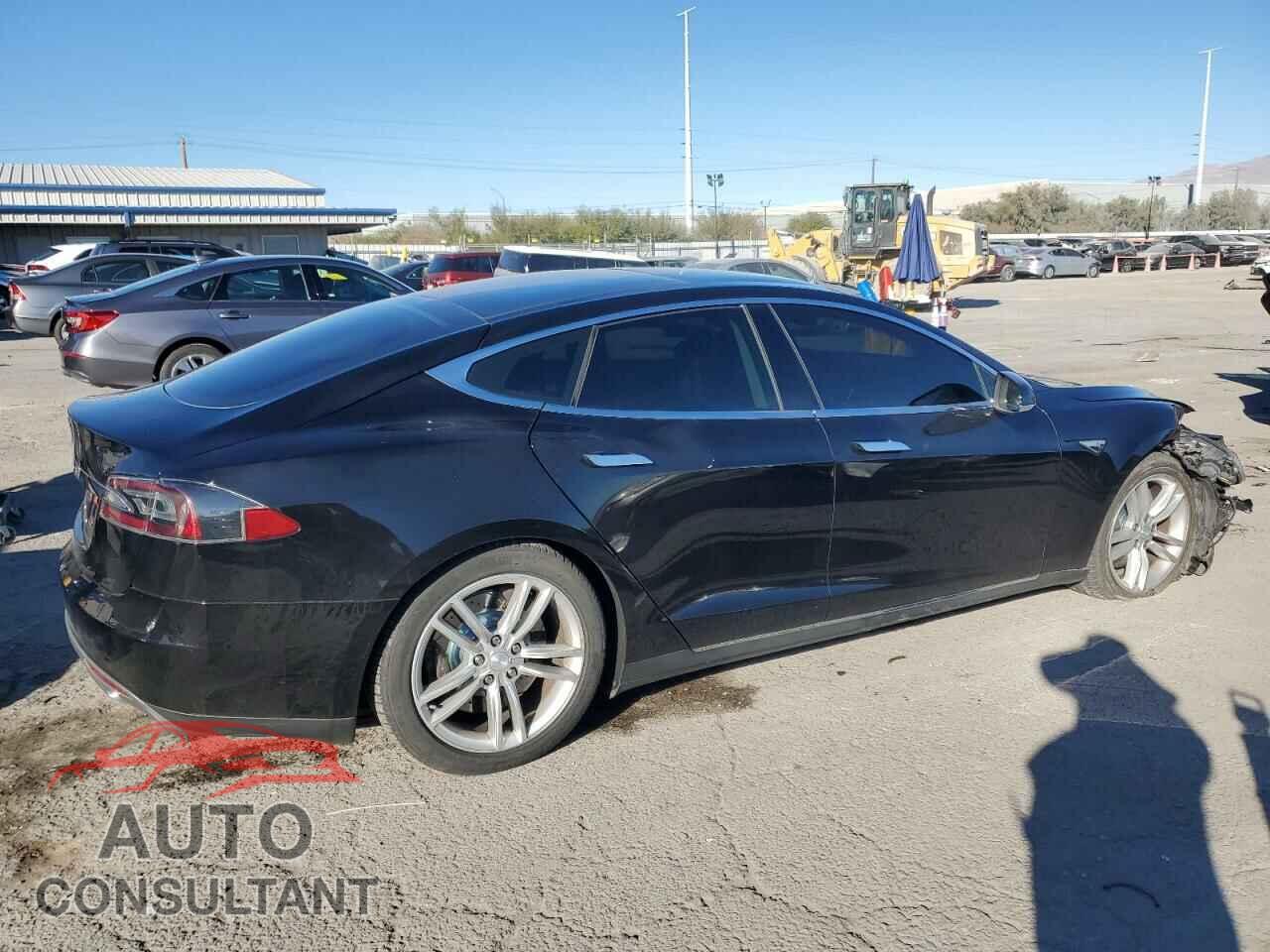 TESLA MODEL S 2013 - 5YJSA1CN4DFP04485