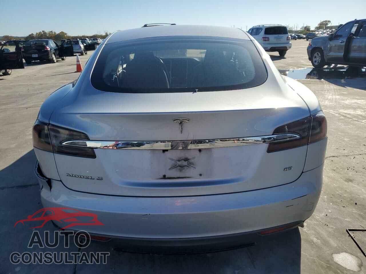 TESLA MODEL S 2013 - 5YJSA1CN4DFP14644