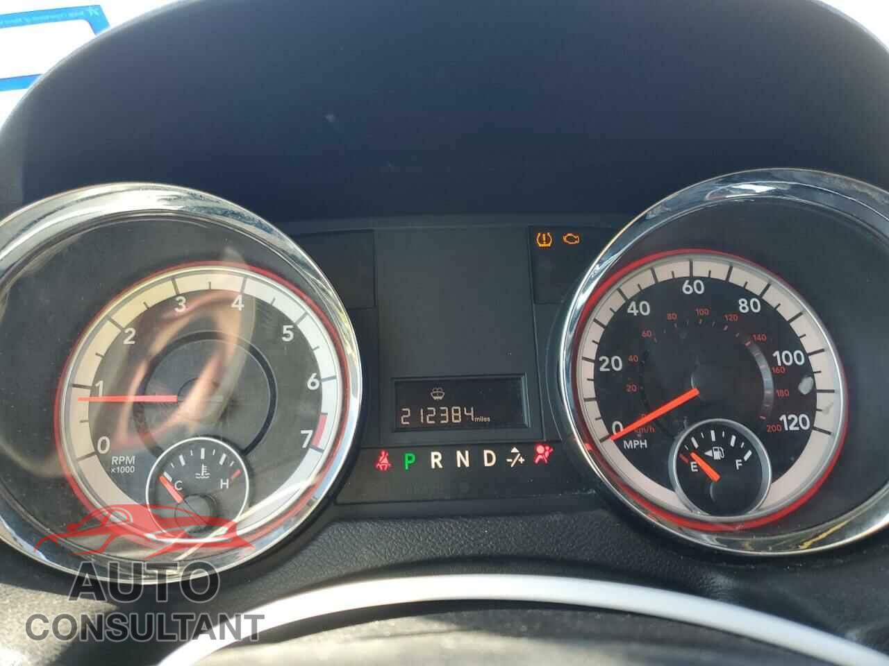 DODGE CARAVAN 2013 - 2C4RDGBG1DR754020