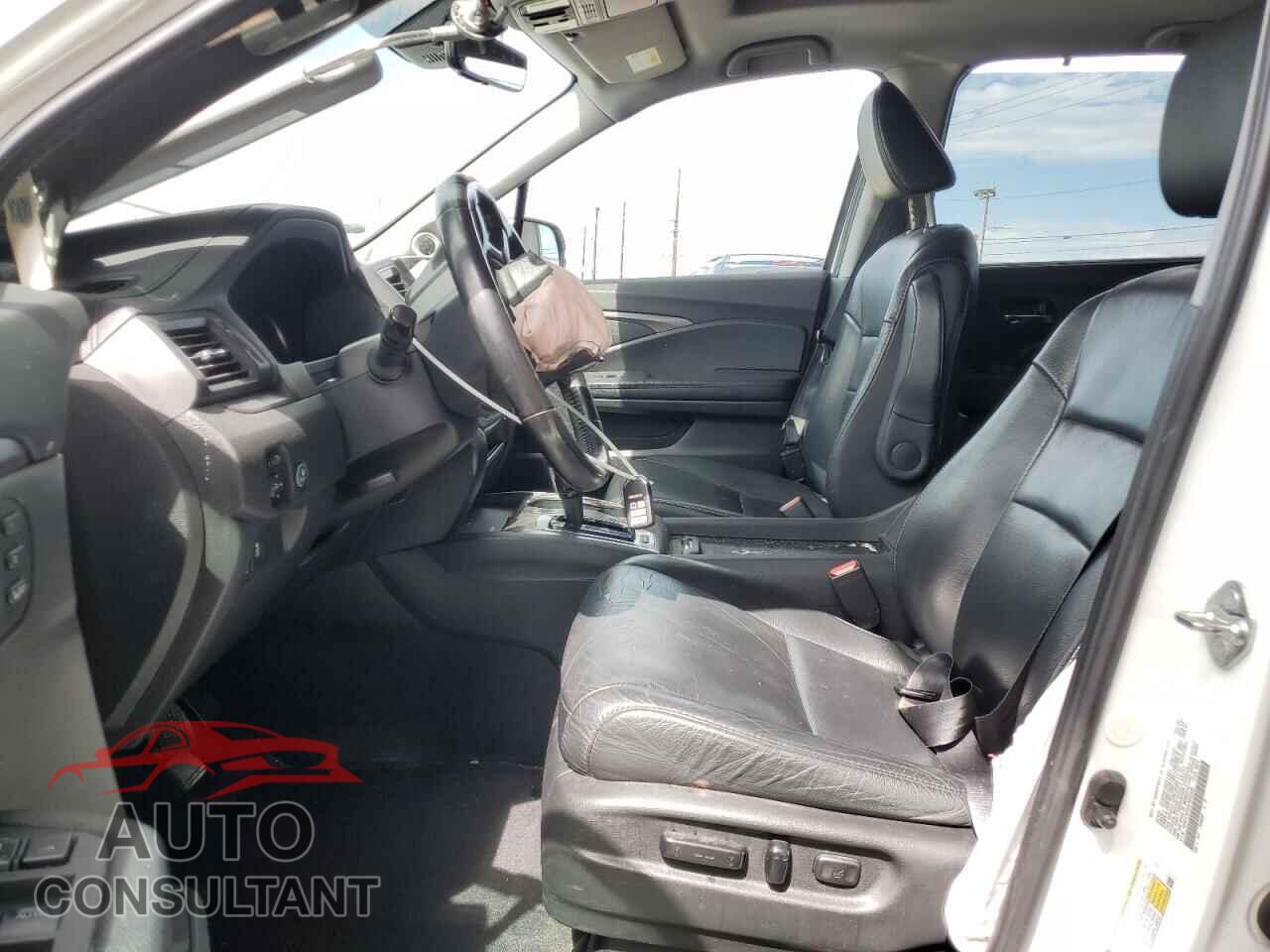 HONDA PILOT 2020 - 5FNYF5H53LB022336