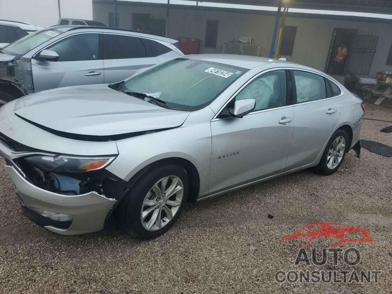 CHEVROLET MALIBU 2022 - 1G1ZD5ST3NF115298