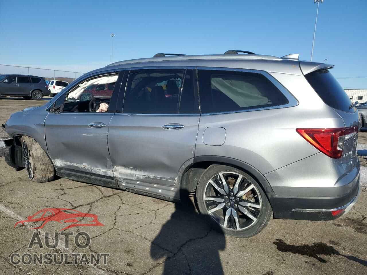 HONDA PILOT 2020 - 5FNYF6H04LB006477