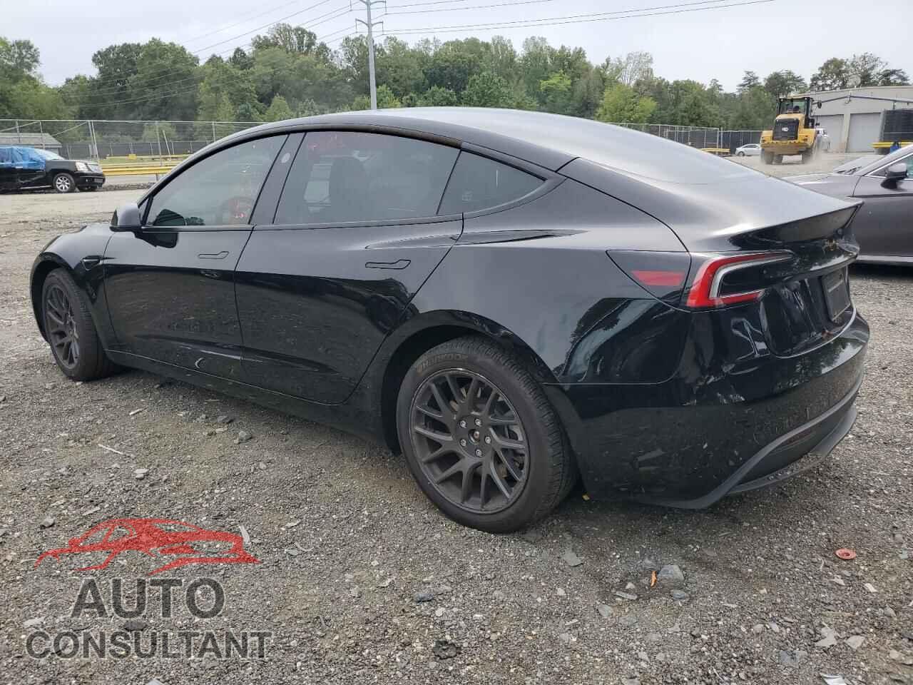 TESLA MODEL 3 2024 - 5YJ3E1EA3RF739951