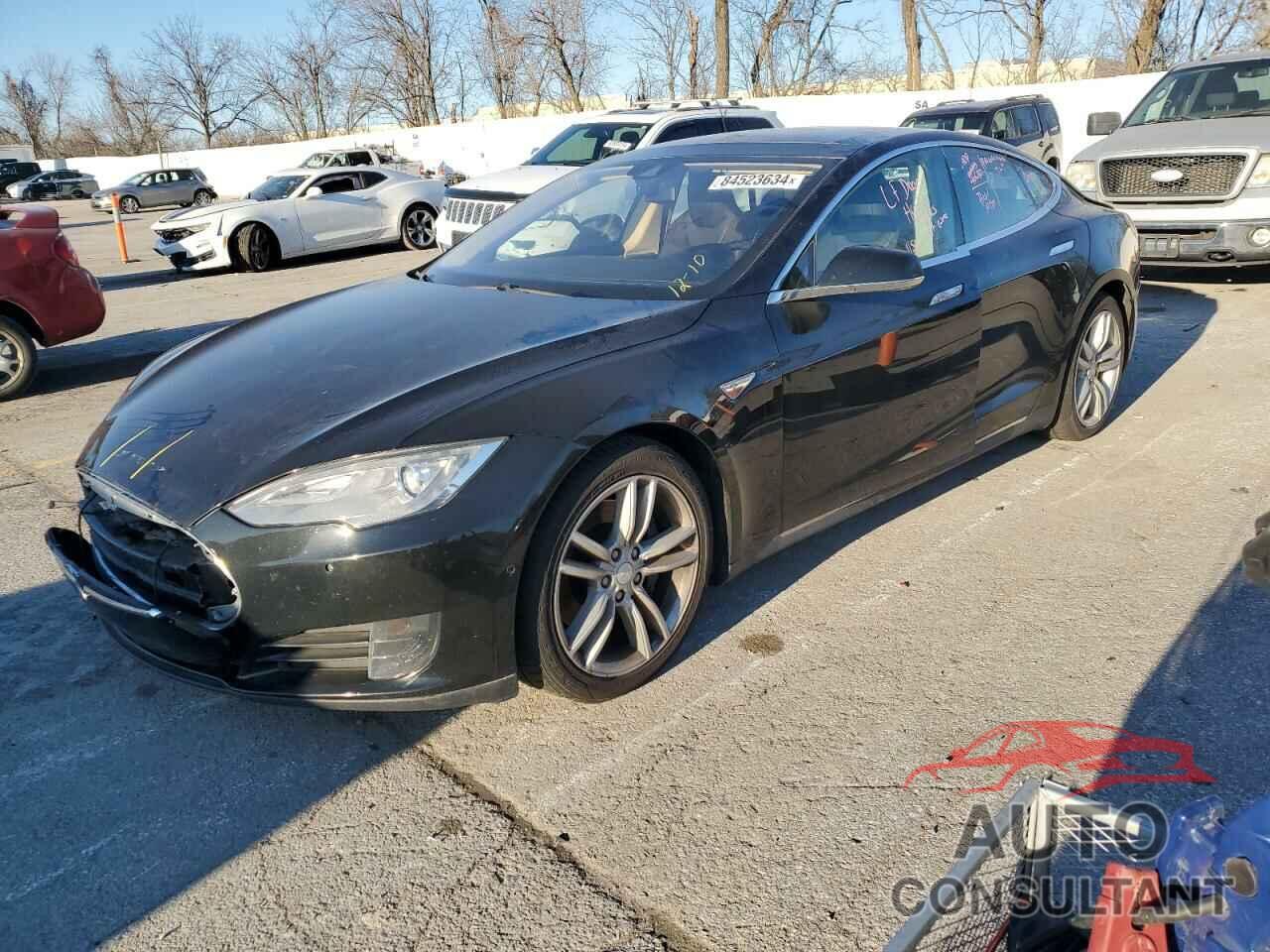 TESLA MODEL S 2015 - 5YJSA1E23FF112940