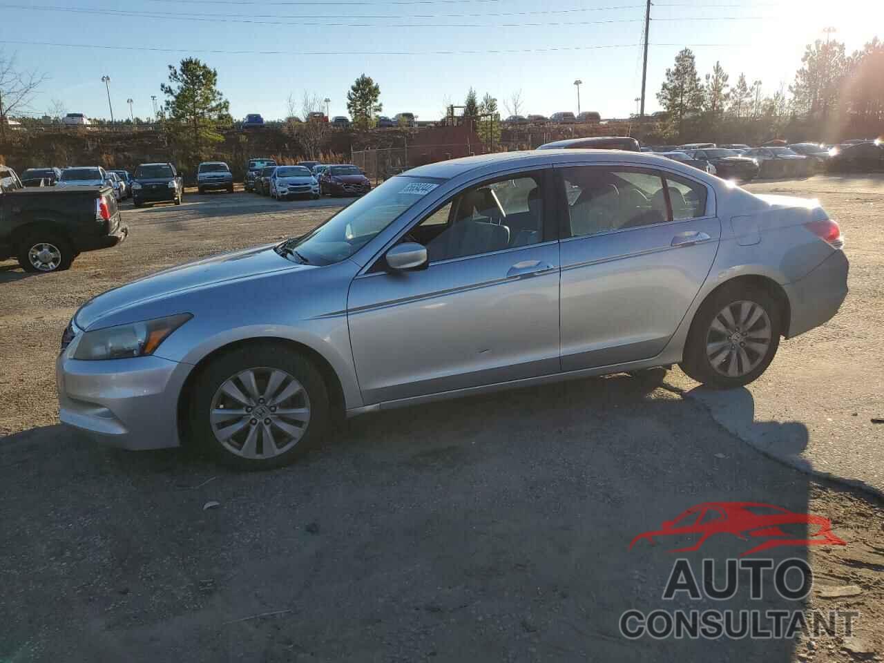 HONDA ACCORD 2011 - 1HGCP3F83BA013492