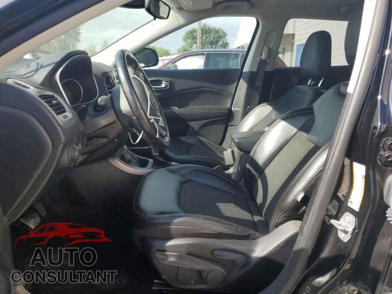 JEEP COMPASS 2020 - 3C4NJDBB1LT105128