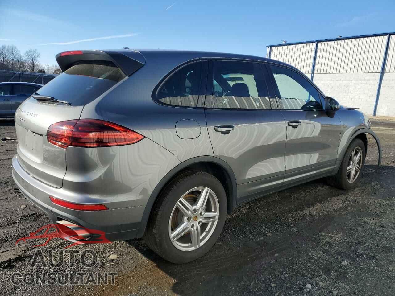 PORSCHE CAYENNE 2016 - WP1AA2A21GKA11244