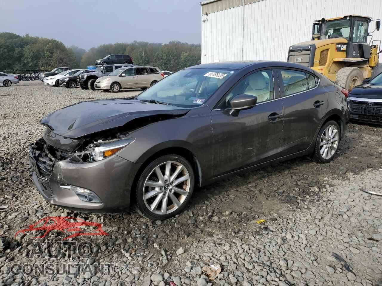 MAZDA 3 2017 - 3MZBN1W30HM134191