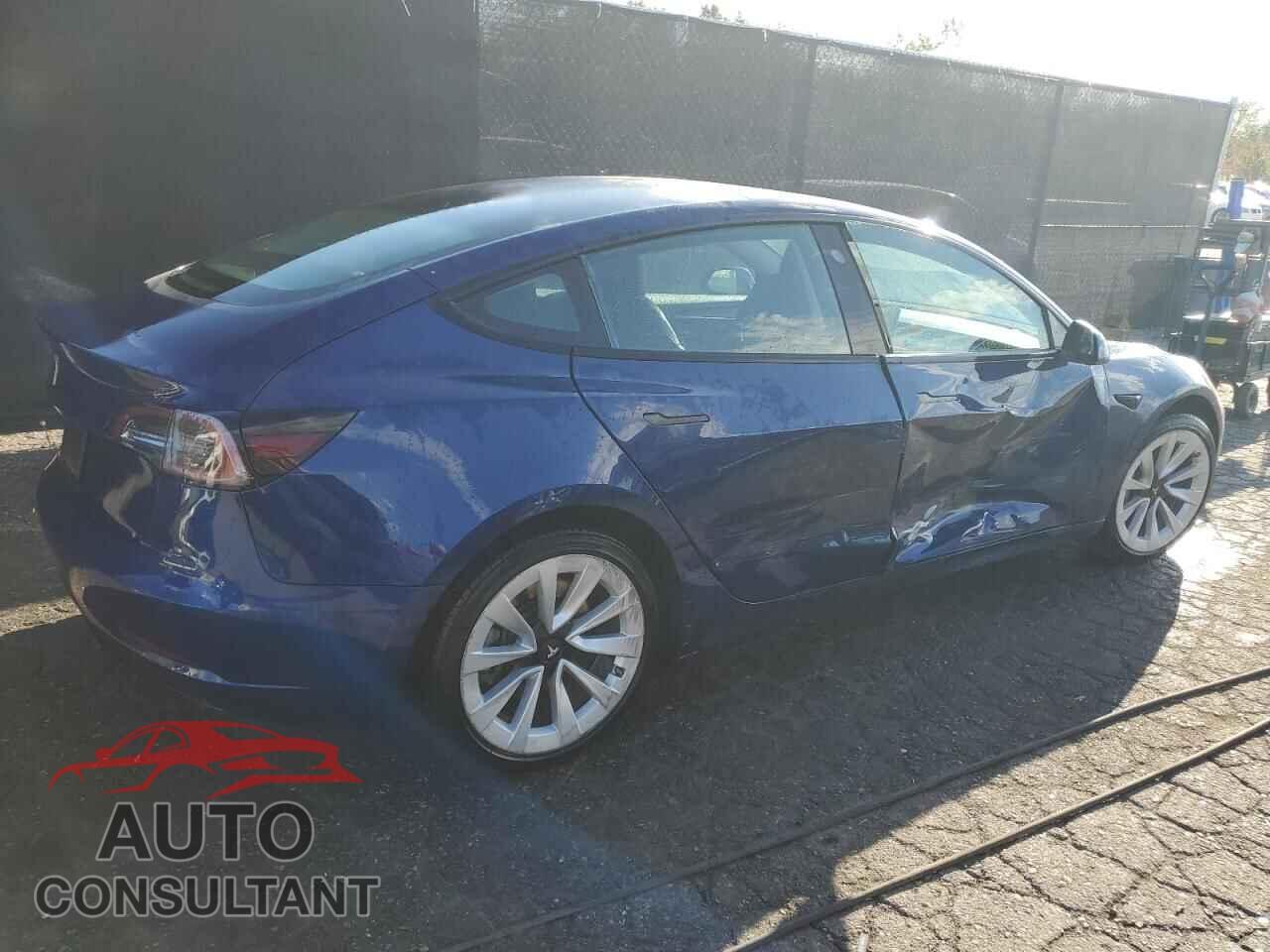 TESLA MODEL 3 2022 - 5YJ3E1EA5NF304830