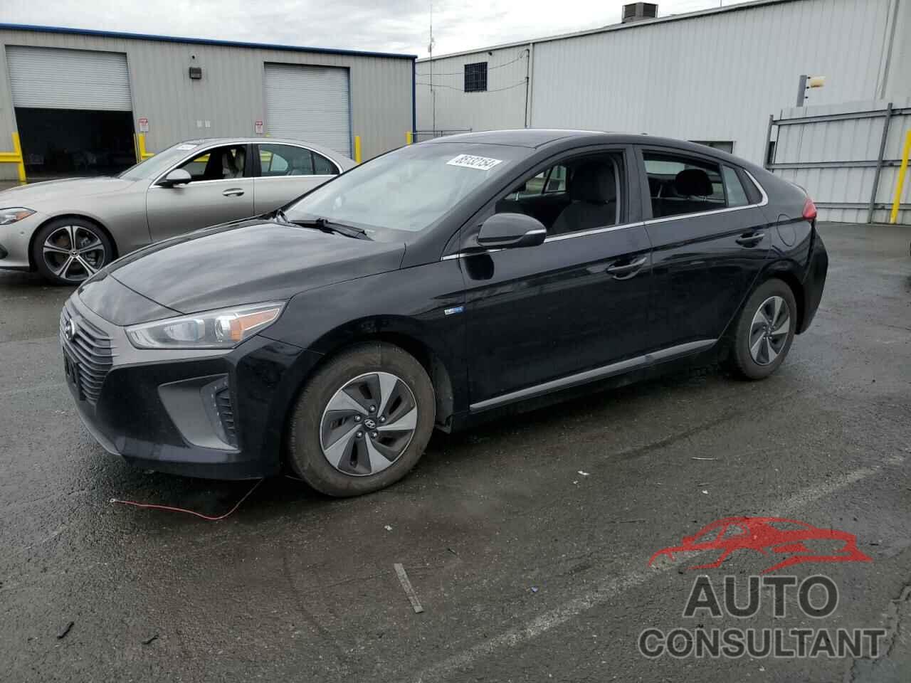 HYUNDAI IONIQ 2018 - KMHC75LC7JU066532