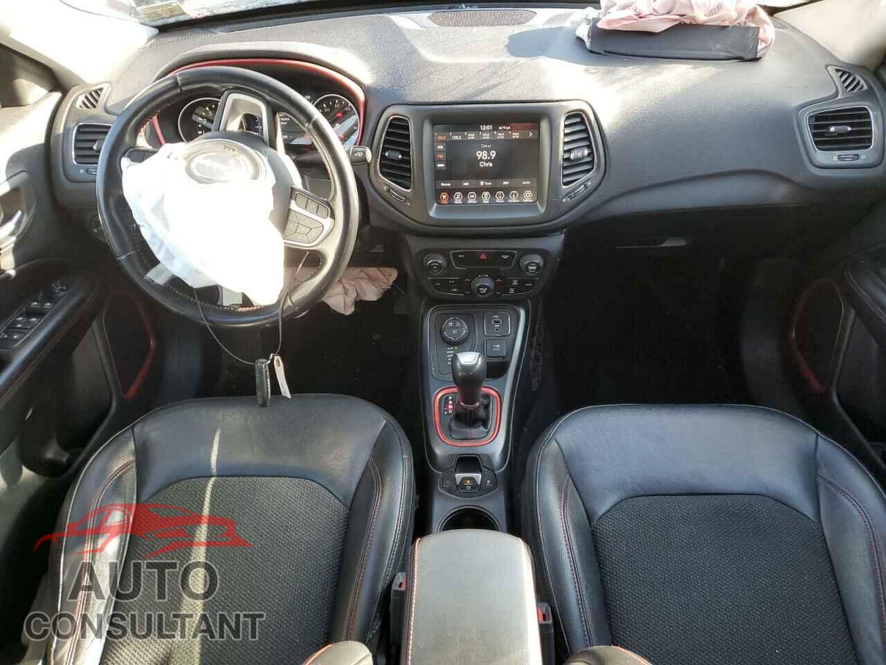 JEEP COMPASS 2020 - 3C4NJDDB7LT177299