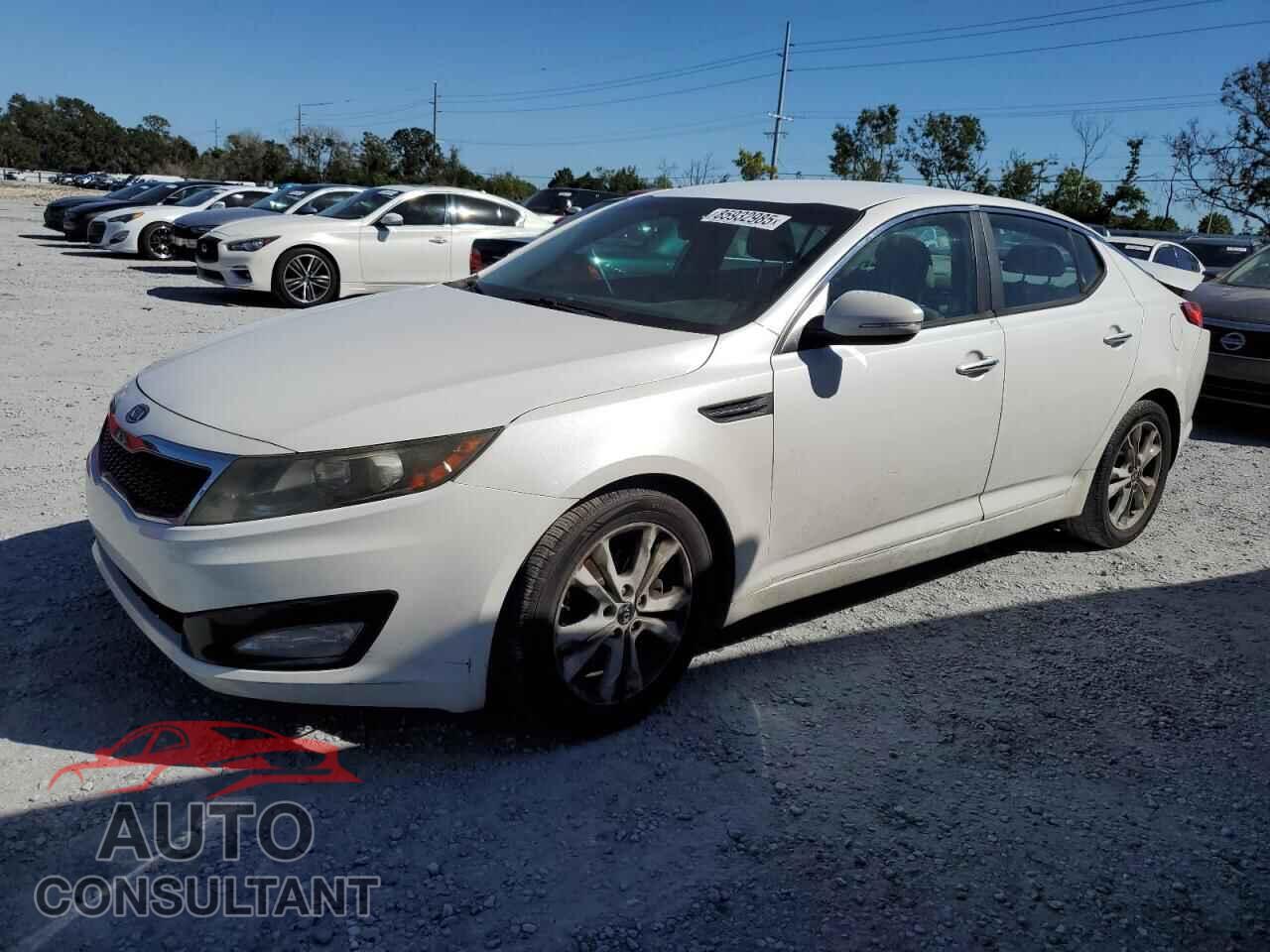 KIA OPTIMA 2011 - KNAGN4A79B5124984