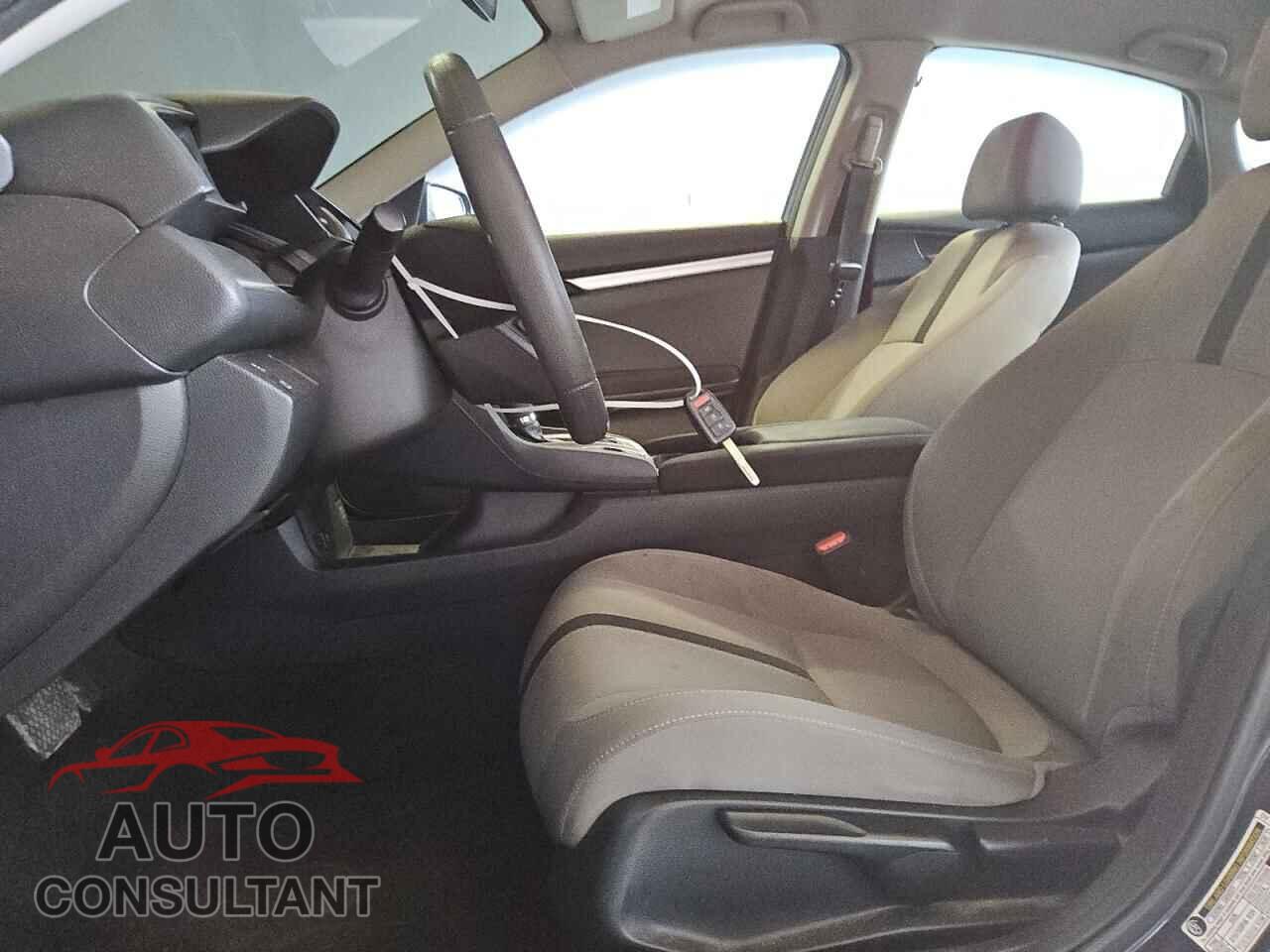 HONDA CIVIC 2017 - 2HGFC2F52HH560871