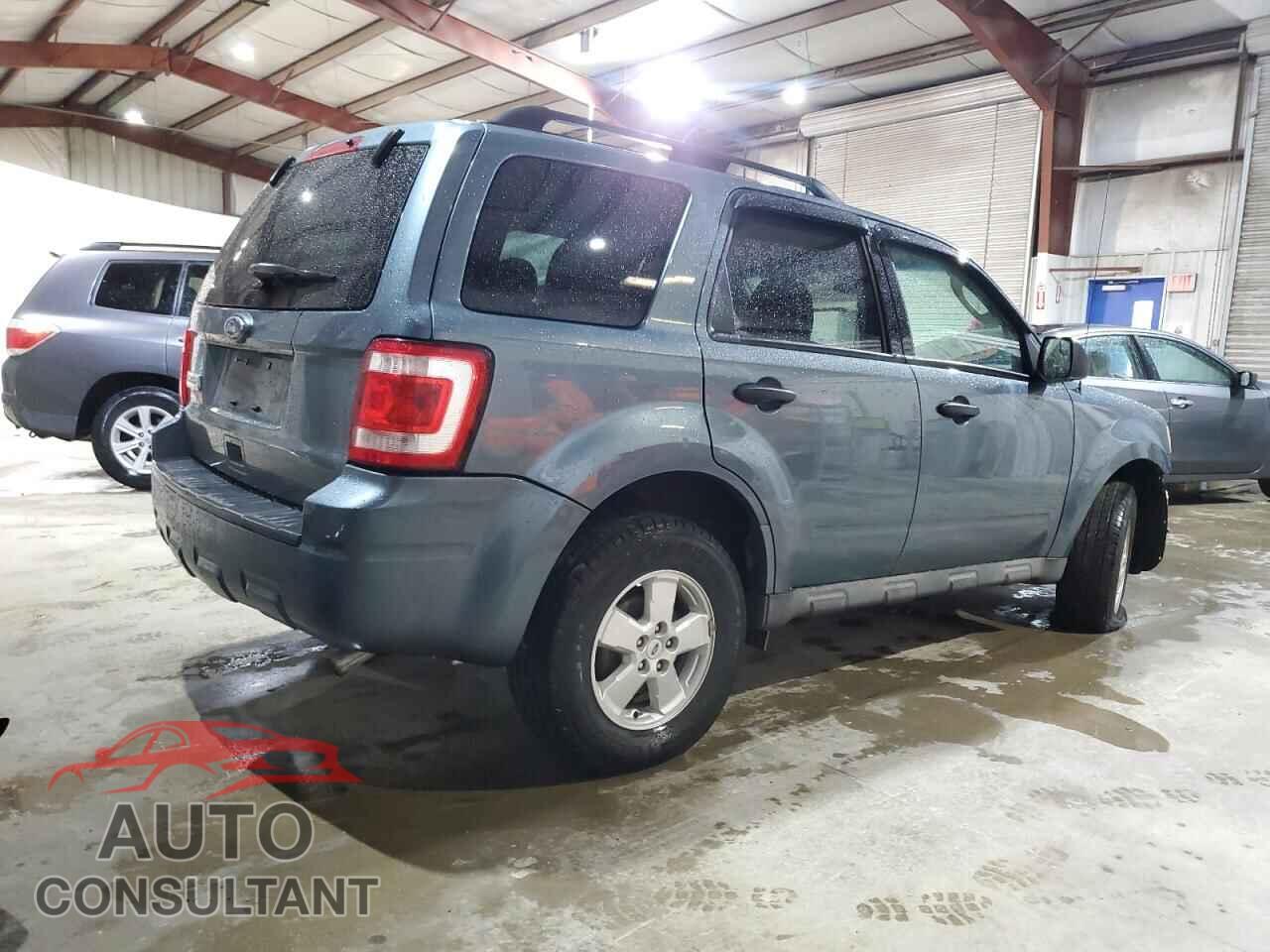FORD ESCAPE 2010 - 1FMCU0D77AKB28097