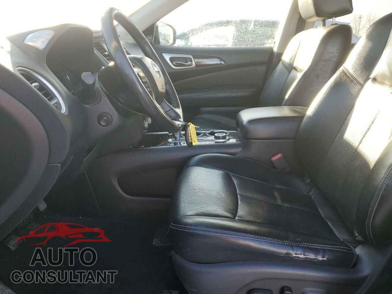 NISSAN PATHFINDER 2015 - 5N1AR2MM2FC647067