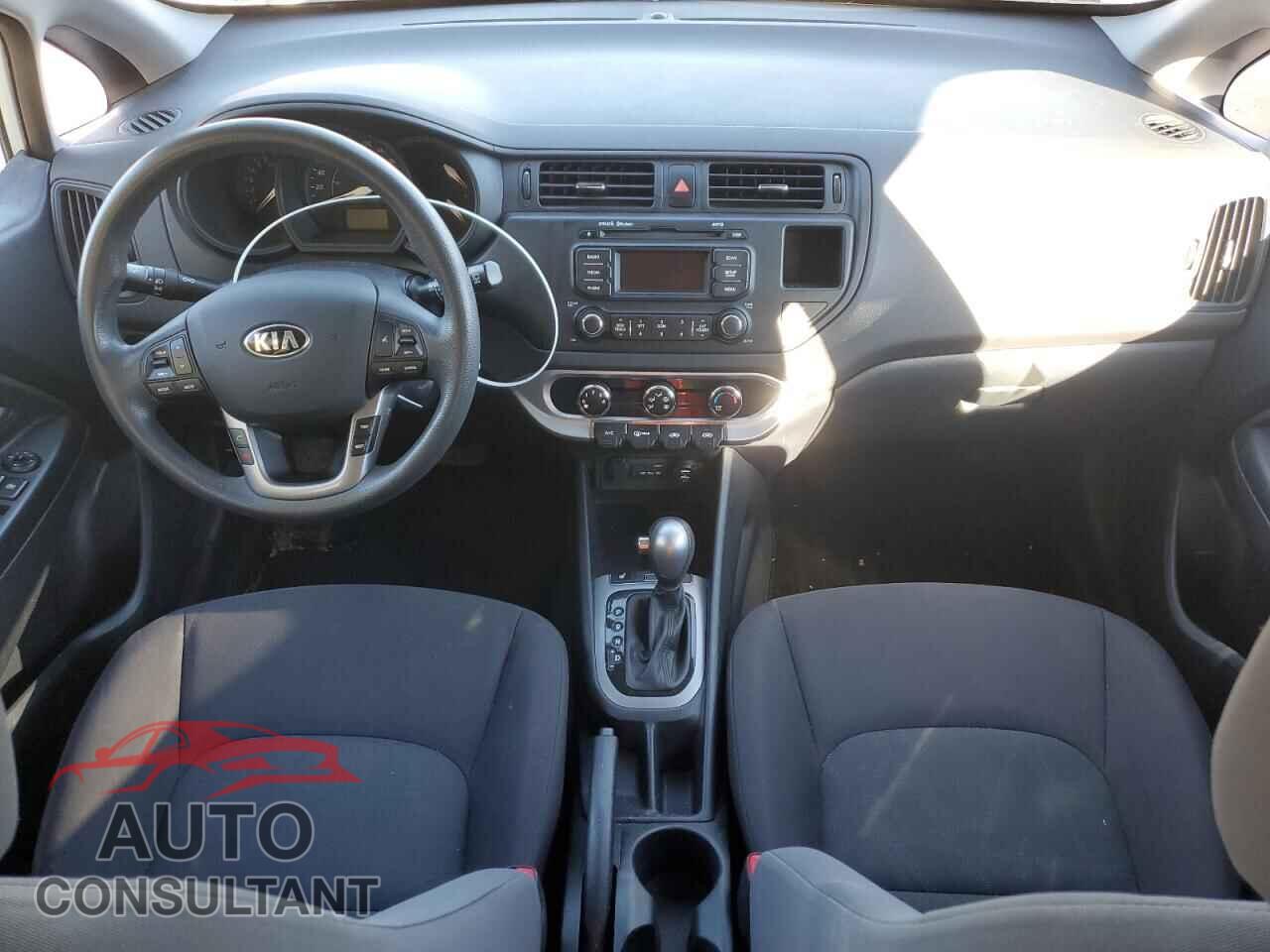 KIA RIO 2015 - KNADM5A34F6704295