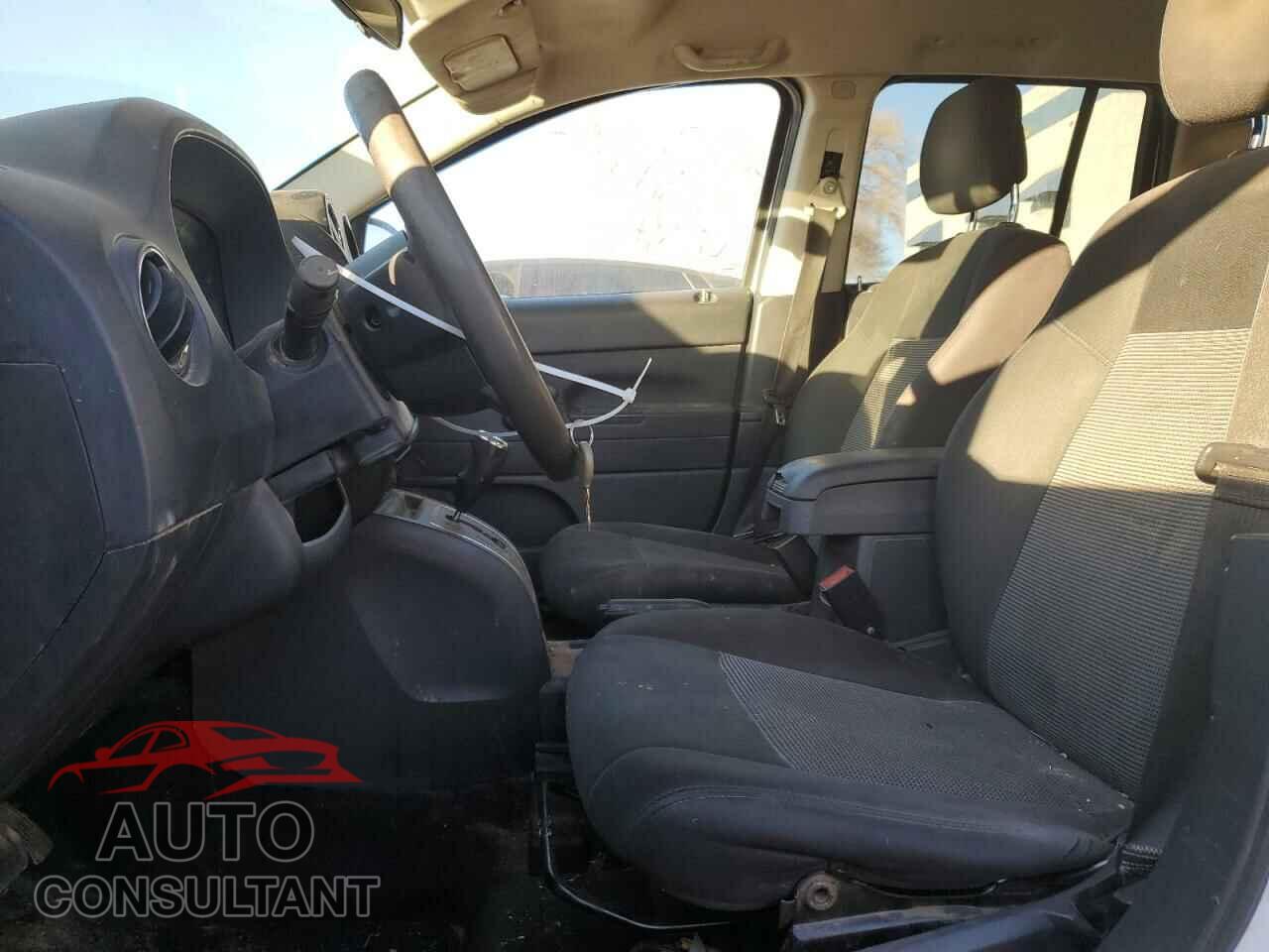 JEEP COMPASS 2014 - 1C4NJCBA0ED585558