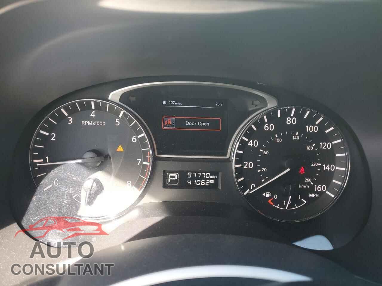 NISSAN PATHFINDER 2014 - 5N1AR2MN2EC696485