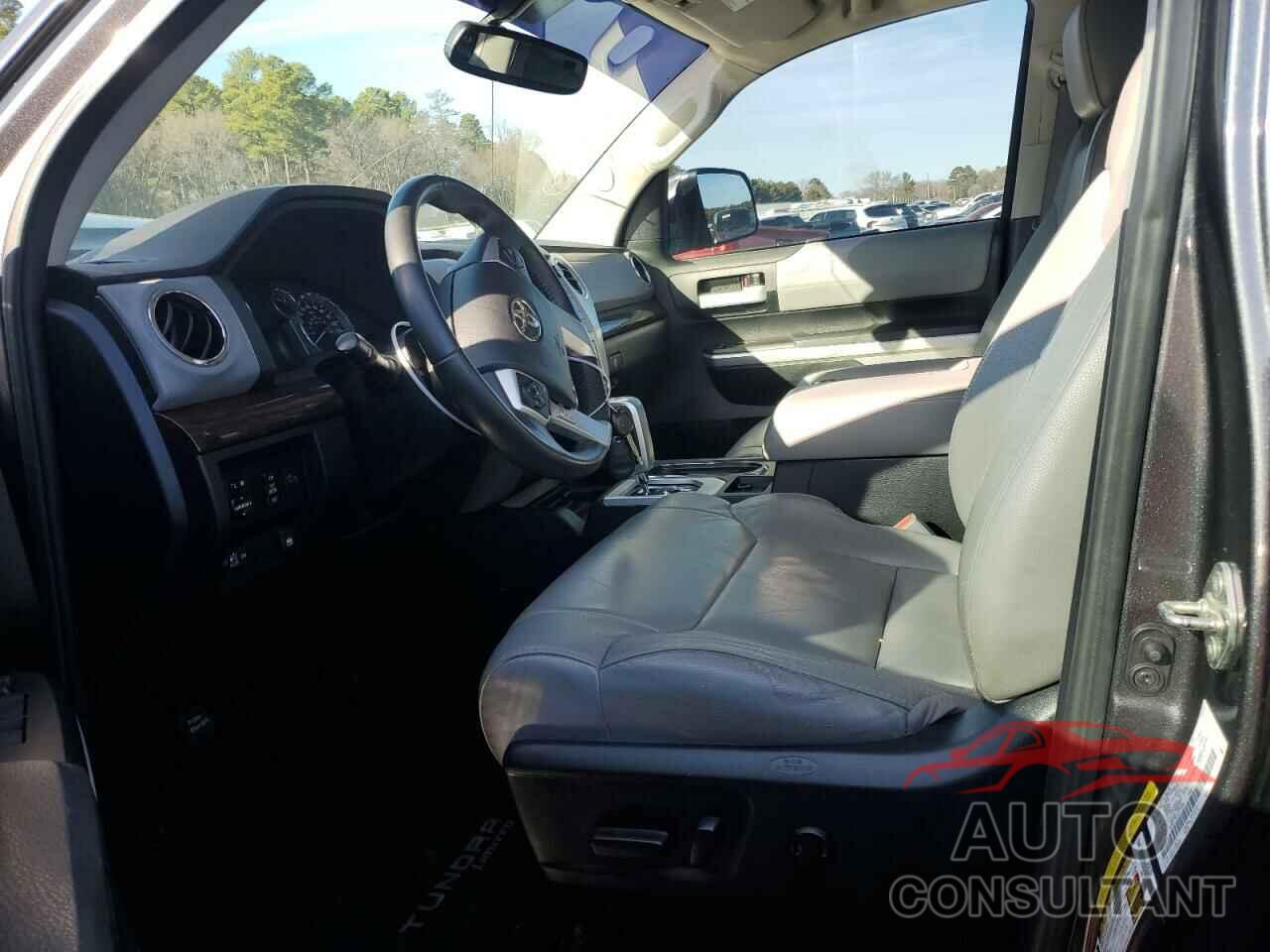 TOYOTA TUNDRA 2017 - 5TFHW5F17HX613489