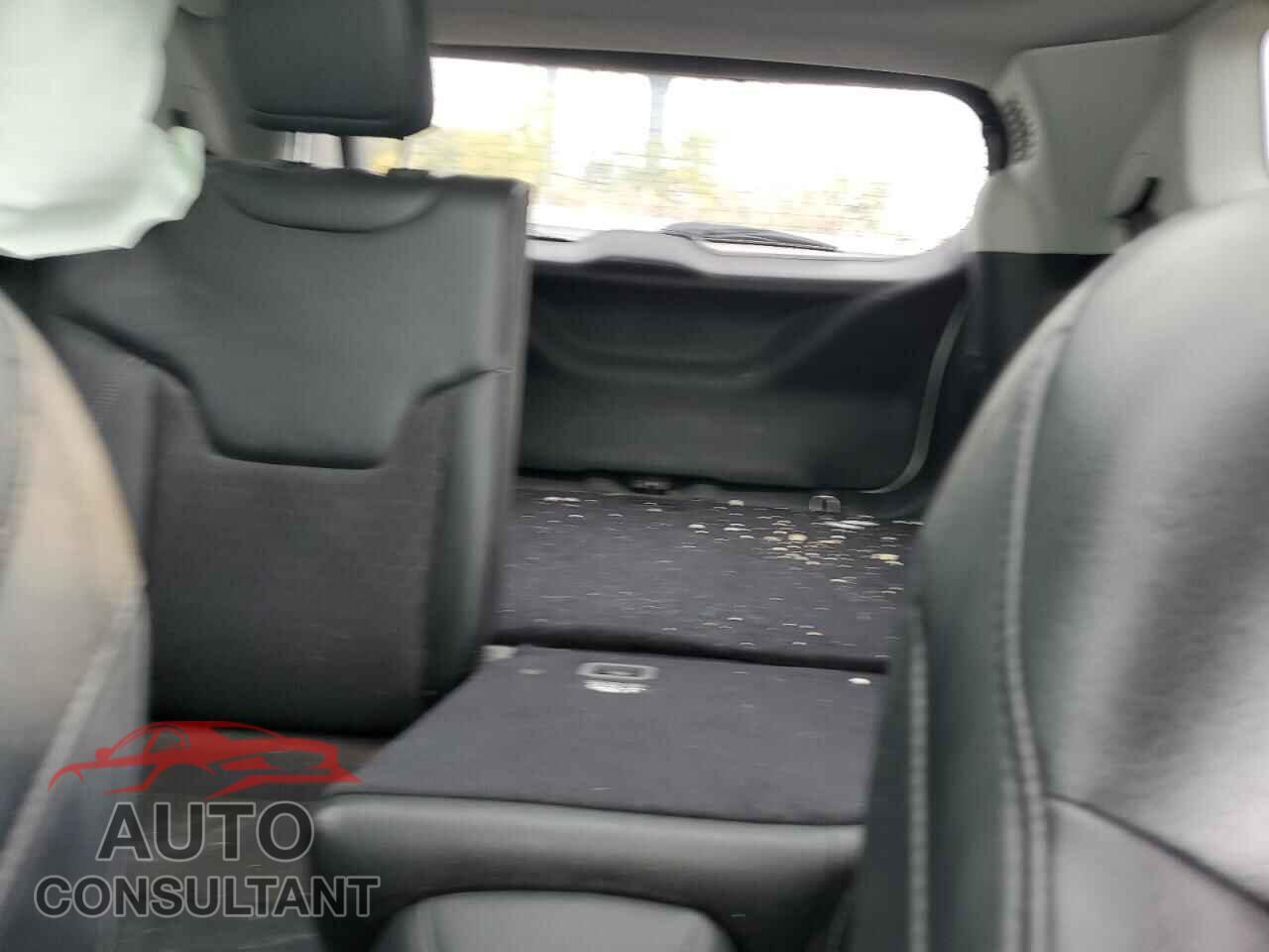 JEEP COMPASS 2018 - 3C4NJDBB1JT143374