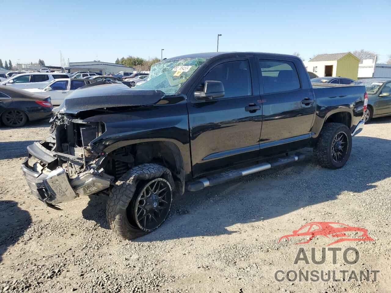 TOYOTA TUNDRA 2018 - 5TFDW5F15JX688597