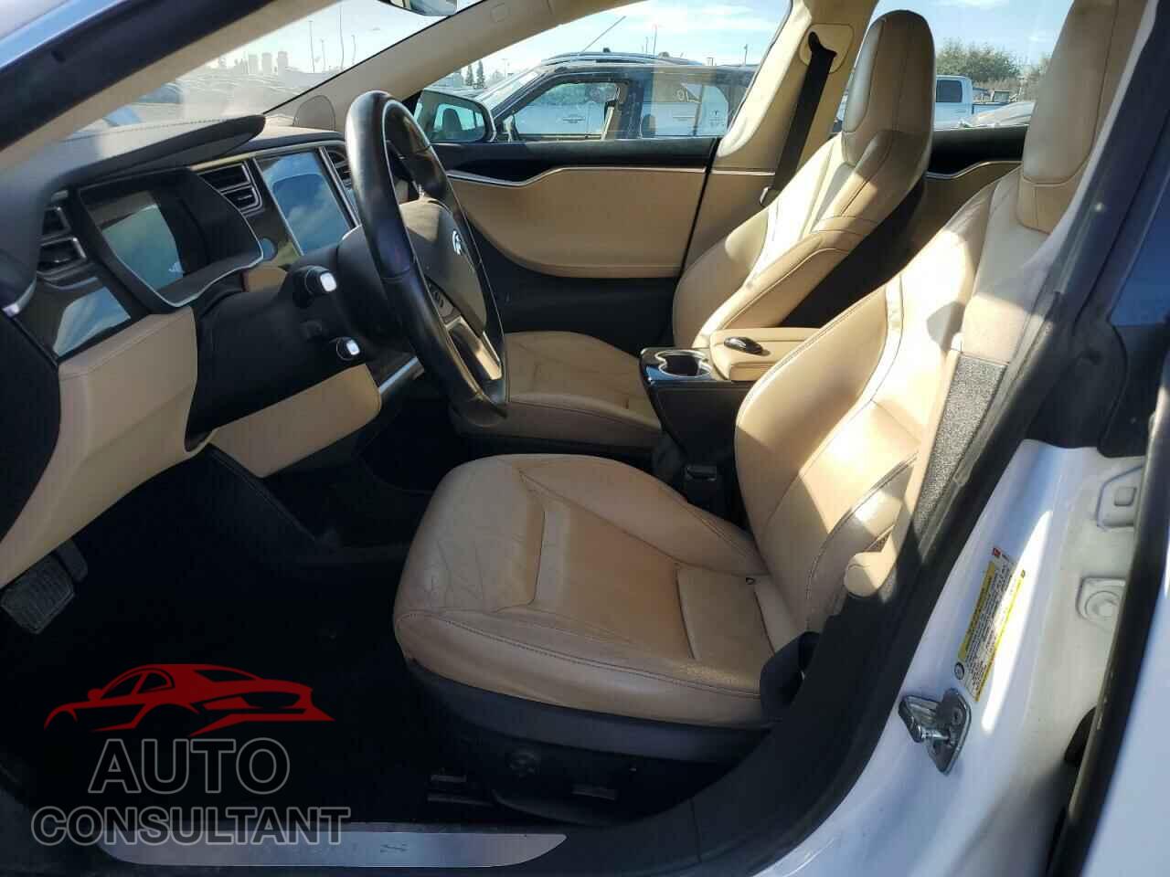 TESLA MODEL S 2015 - 5YJSA1S27FF095872