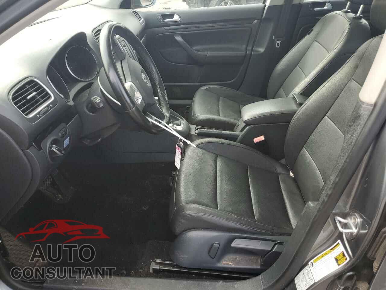 VOLKSWAGEN JETTA 2014 - 3VWPL7AJ6EM620004
