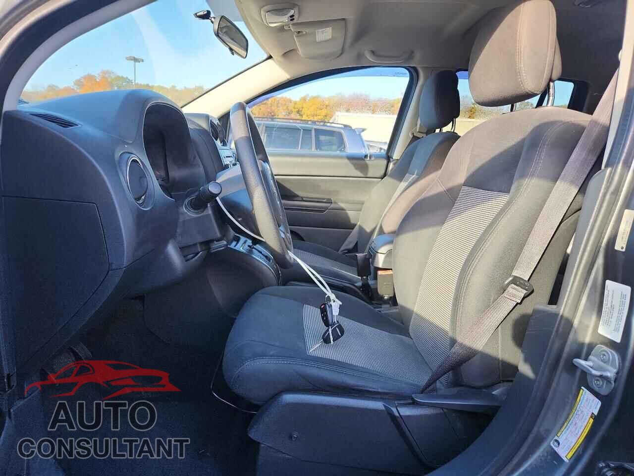 JEEP COMPASS 2011 - 1J4NF1FB1BD279550