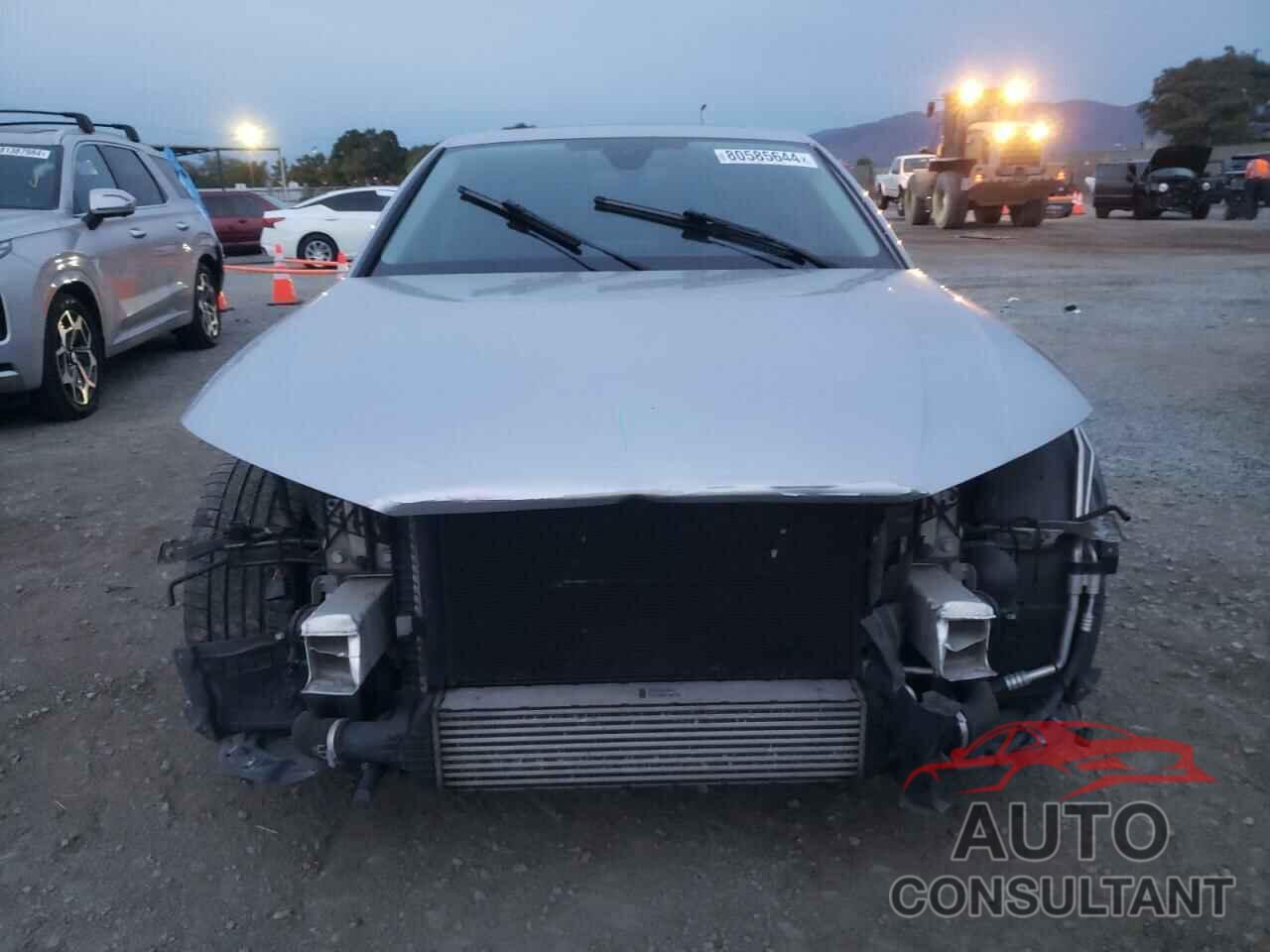 AUDI A4 2018 - WAUENAF48JA157579