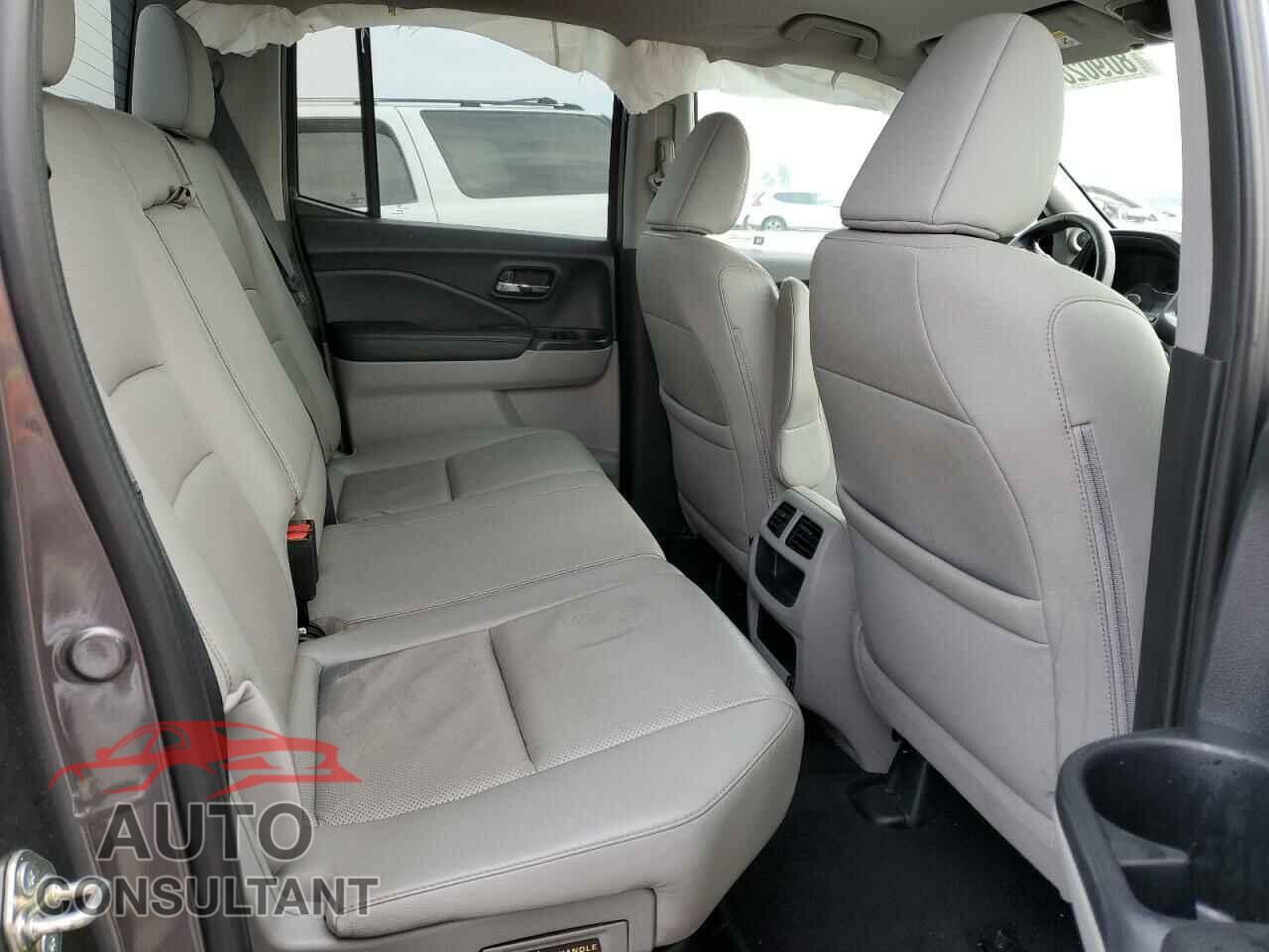 HONDA RIDGELINE 2017 - 5FPYK3F6XHB013062