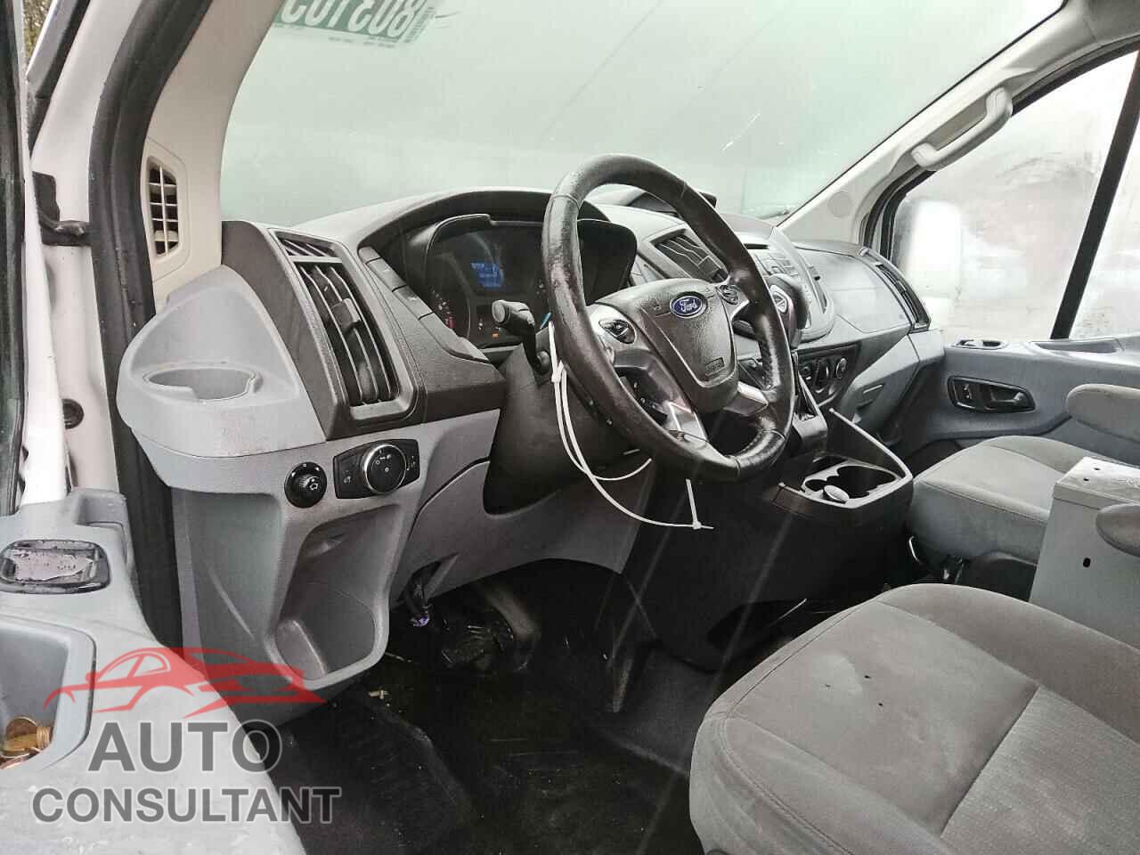 FORD TRANSIT 2017 - 1FTYR1YM0HKB49207