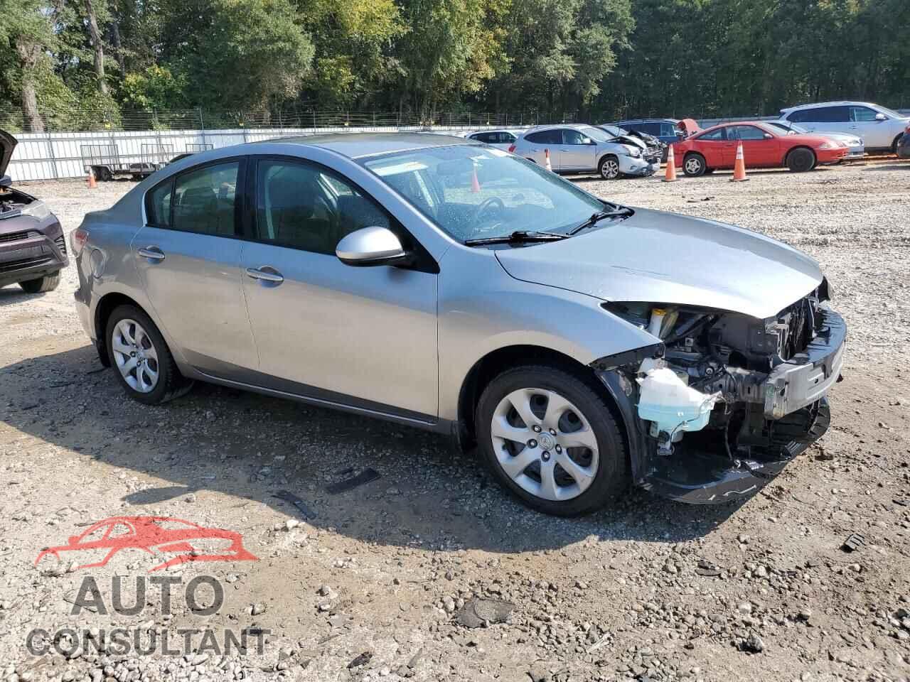 MAZDA 3 2013 - JM1BL1TF4D1736607