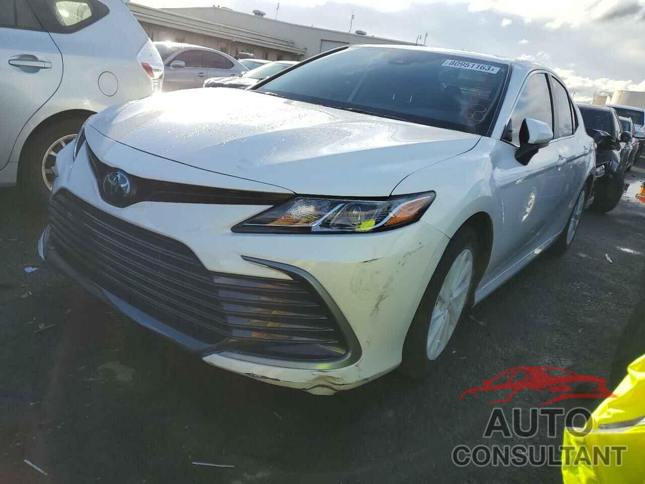 TOYOTA CAMRY 2023 - 4T1C11AK5PU175181