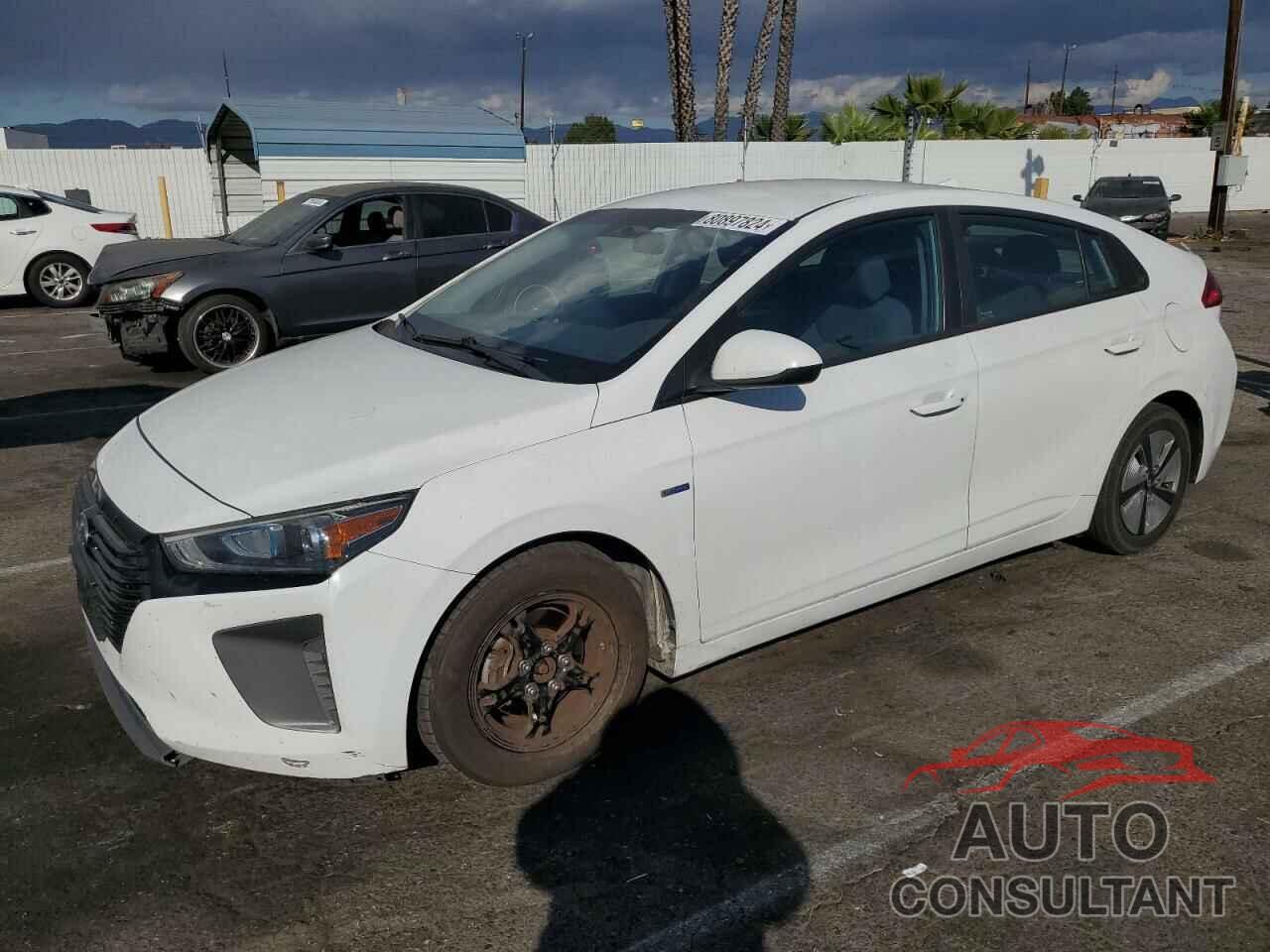 HYUNDAI IONIQ 2019 - KMHC65LC7KU175125