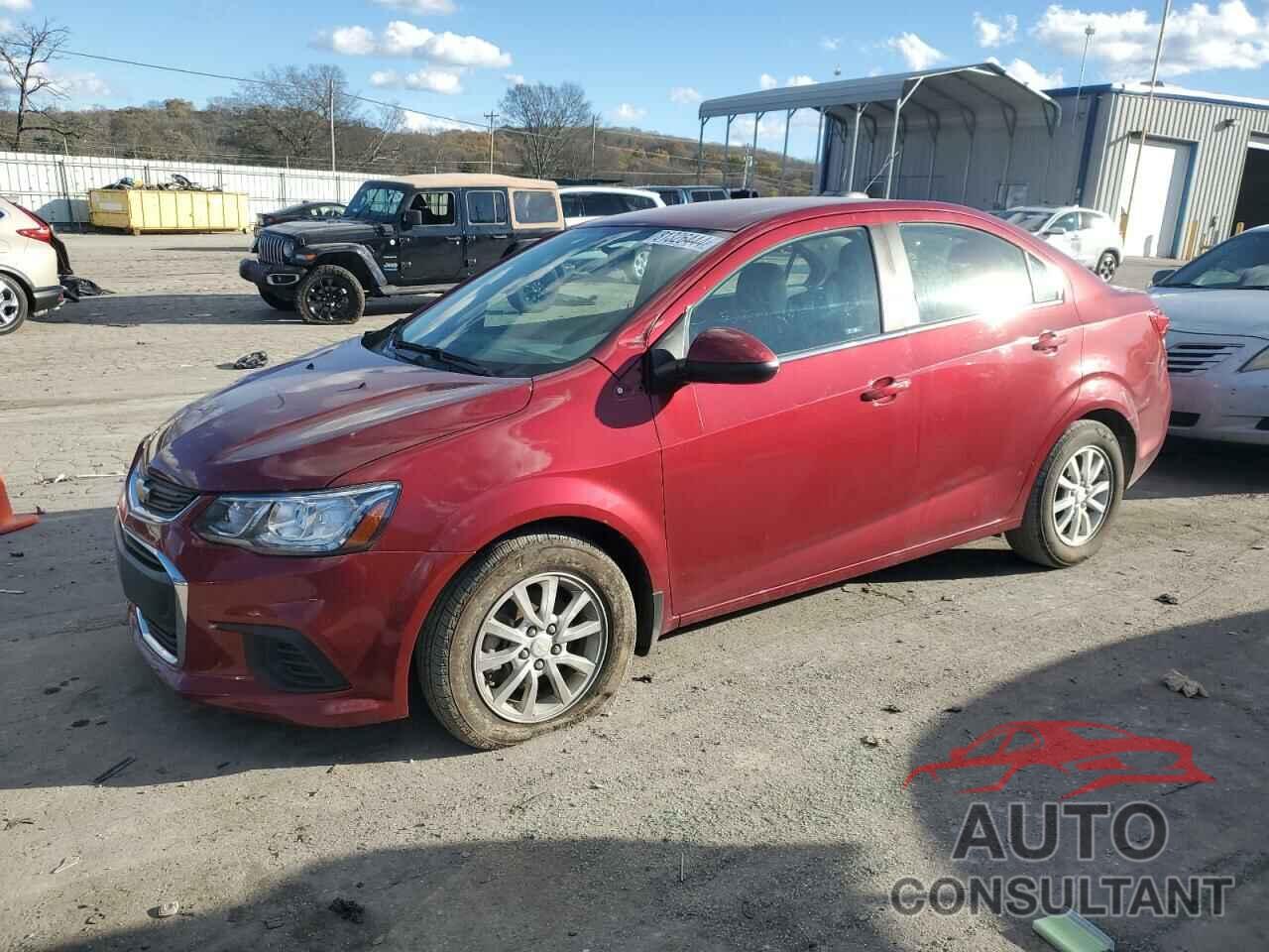 CHEVROLET SONIC 2018 - 1G1JD5SG8J4102858