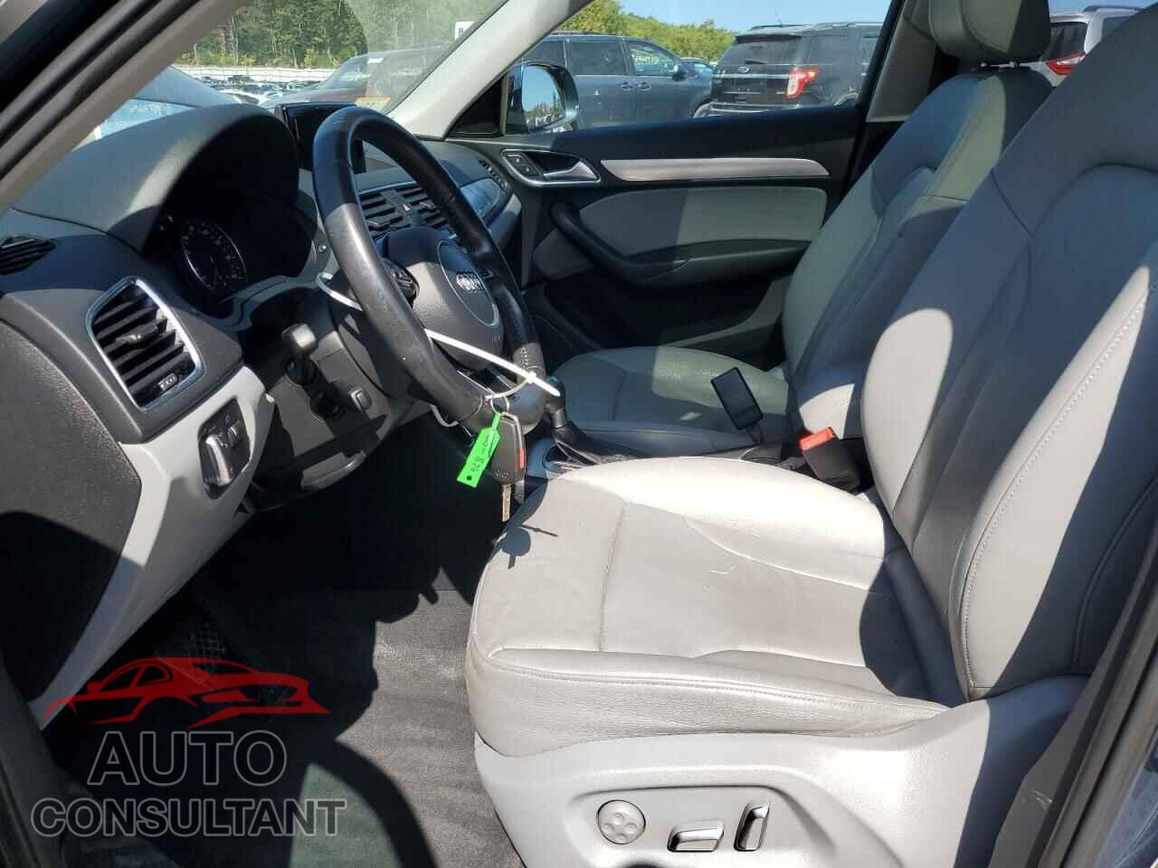 AUDI Q3 2017 - WA1JCCFS7HR010340